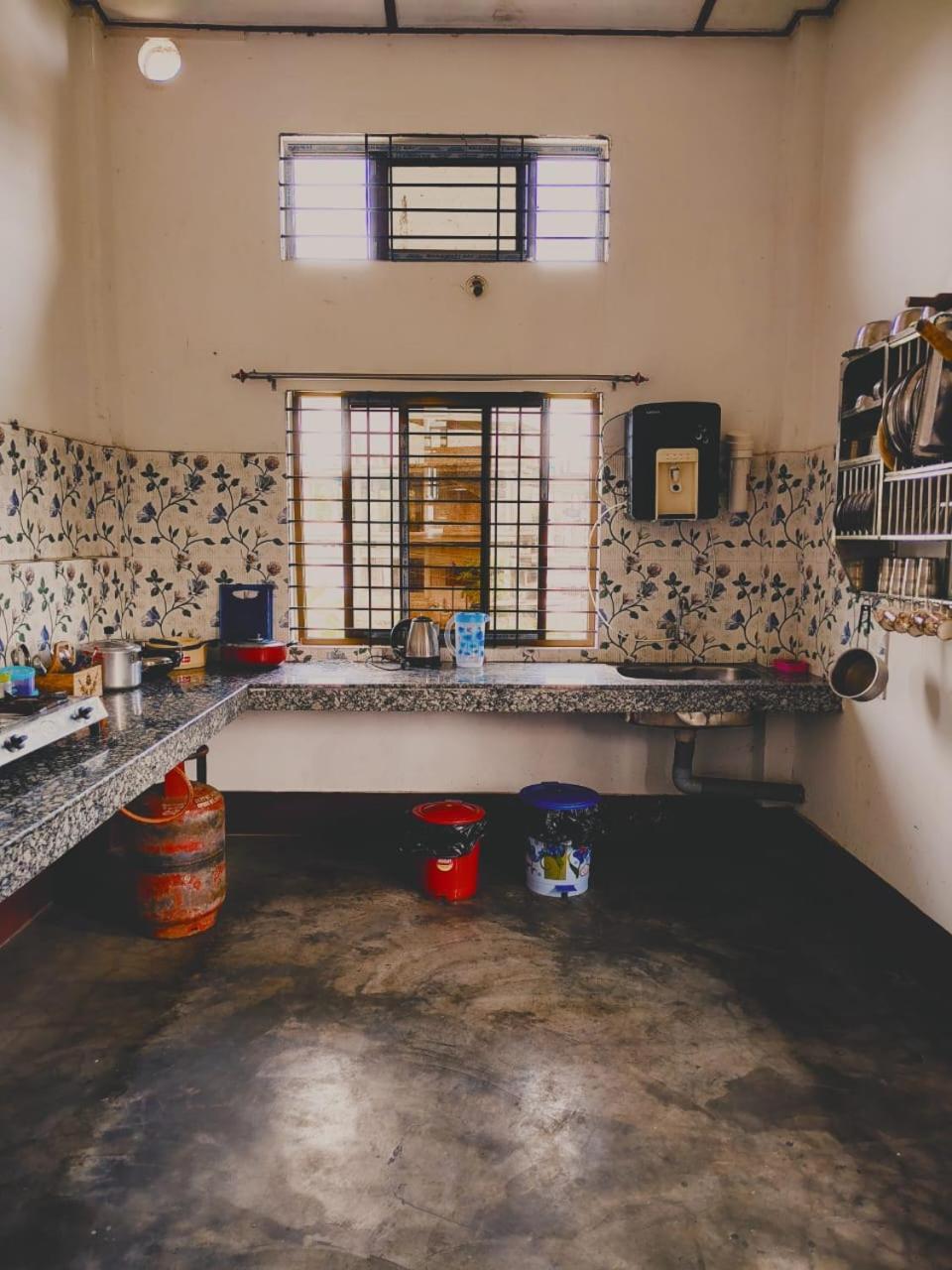 Gayatri Homestay Dibrugarh Exterior foto